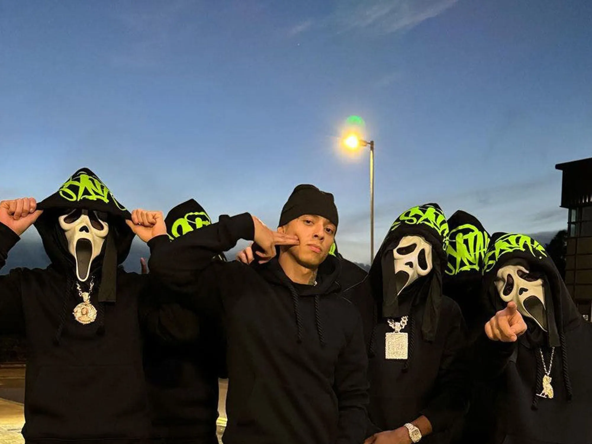 About Syna World Brand Owner