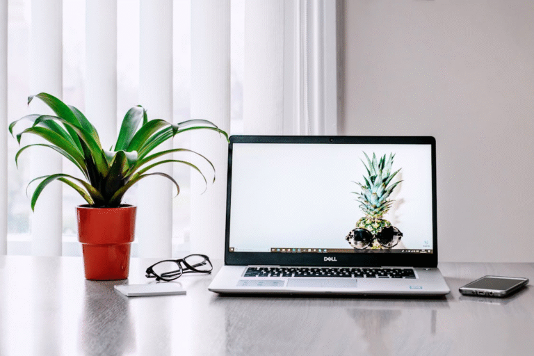 How to Choose the Right Laptop in 2025 According to Your Digital Activities