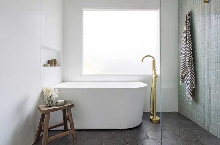 Corner Baths vs Freestanding Baths Which One Fits Your Renovation Best