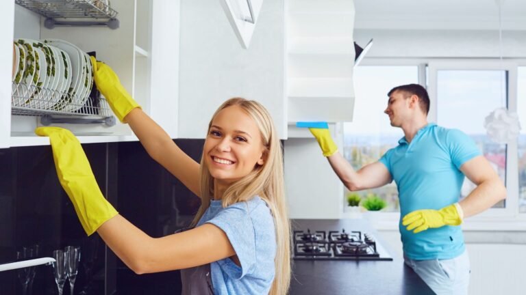 Maintaining a Spotless and Healthy Workplace in Chicago