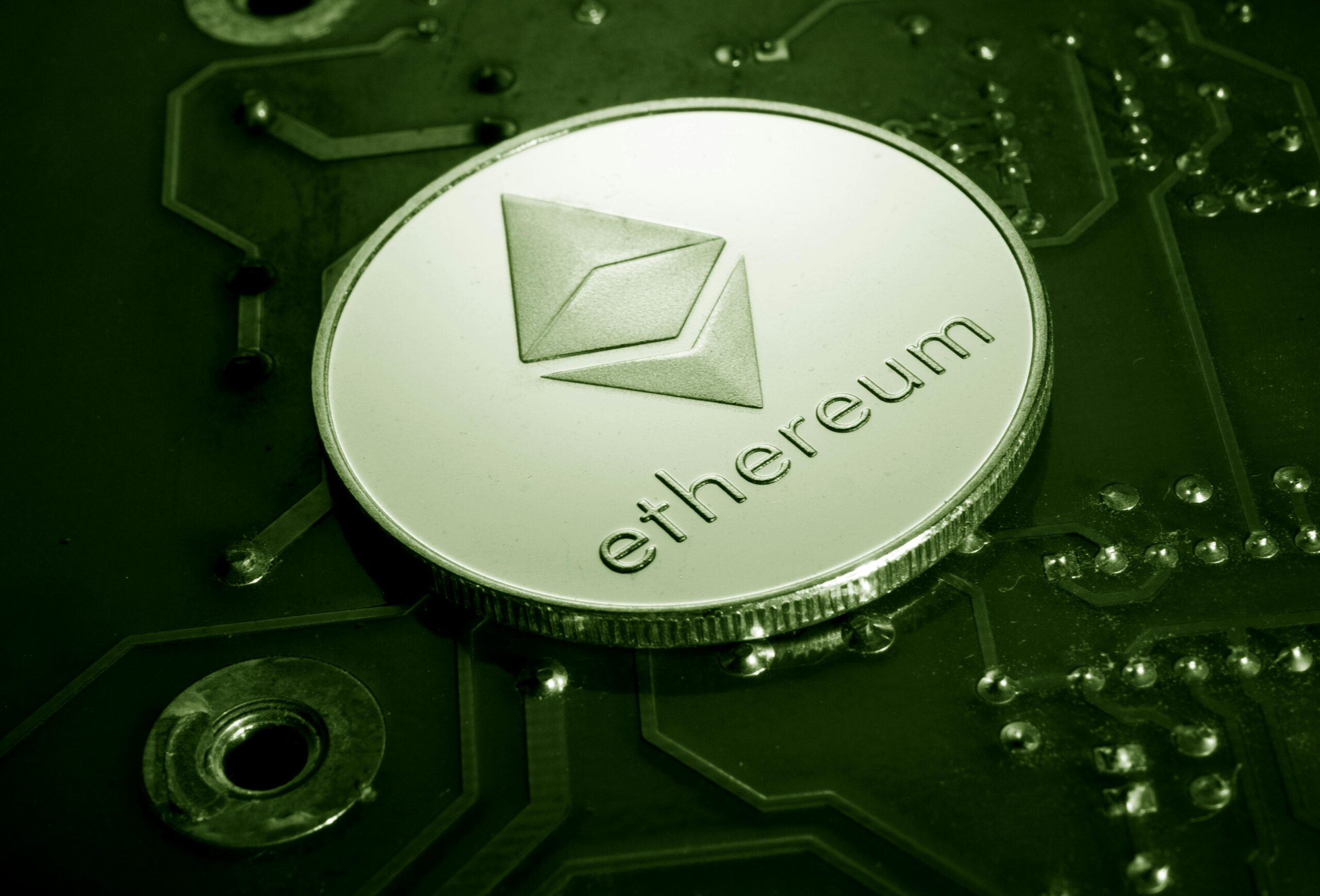 How Ethereum Price Movements Reflect Global Market Dynamics