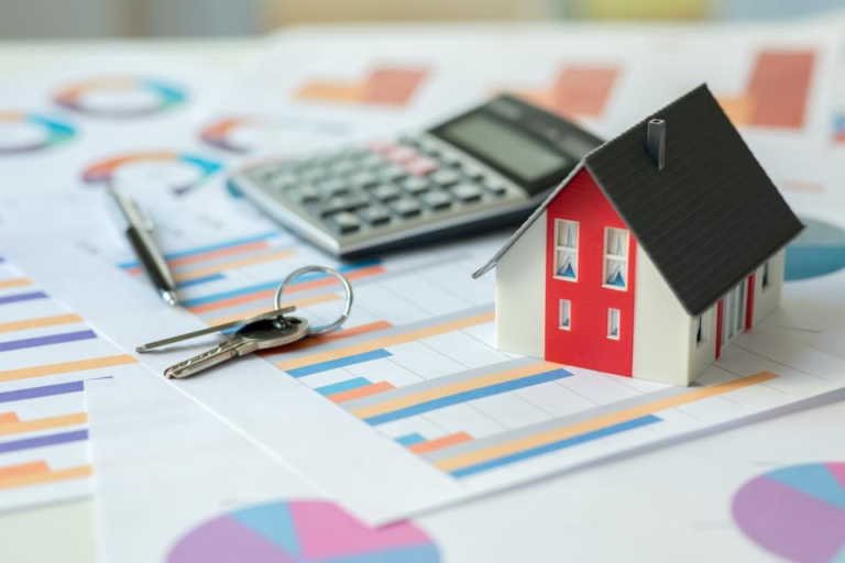 How Creators Generate Investor Leads and Passive Income